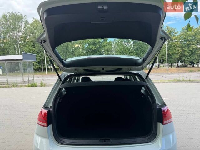 Білий Фольксваген e-Golf, об'ємом двигуна 0 л та пробігом 139 тис. км за 12700 $, фото 10 на Automoto.ua