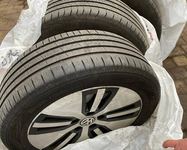 Білий Фольксваген e-Golf, об'ємом двигуна 0 л та пробігом 154 тис. км за 13200 $, фото 31 на Automoto.ua