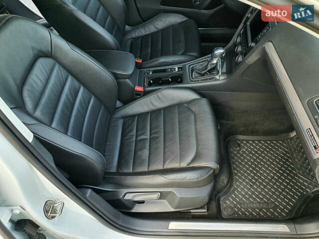 Белый Фольксваген e-Golf, объемом двигателя 0 л и пробегом 70 тыс. км за 5600 $, фото 10 на Automoto.ua