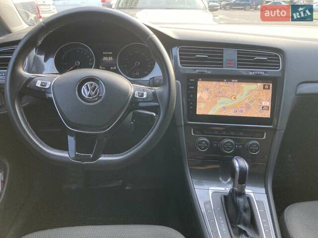 Белый Фольксваген e-Golf, объемом двигателя 0 л и пробегом 77 тыс. км за 13900 $, фото 7 на Automoto.ua