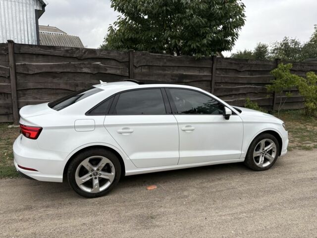 Белый Фольксваген e-Golf, объемом двигателя 0 л и пробегом 61 тыс. км за 14999 $, фото 15 на Automoto.ua