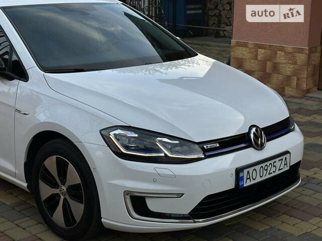 Білий Фольксваген e-Golf, об'ємом двигуна 0 л та пробігом 89 тис. км за 16999 $, фото 2 на Automoto.ua