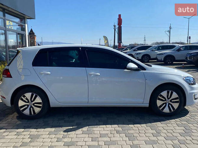 Белый Фольксваген e-Golf, объемом двигателя 0 л и пробегом 127 тыс. км за 15700 $, фото 7 на Automoto.ua