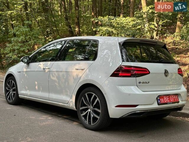 Білий Фольксваген e-Golf, об'ємом двигуна 0 л та пробігом 116 тис. км за 14200 $, фото 11 на Automoto.ua