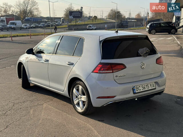Белый Фольксваген e-Golf, объемом двигателя 0 л и пробегом 165 тыс. км за 13500 $, фото 5 на Automoto.ua