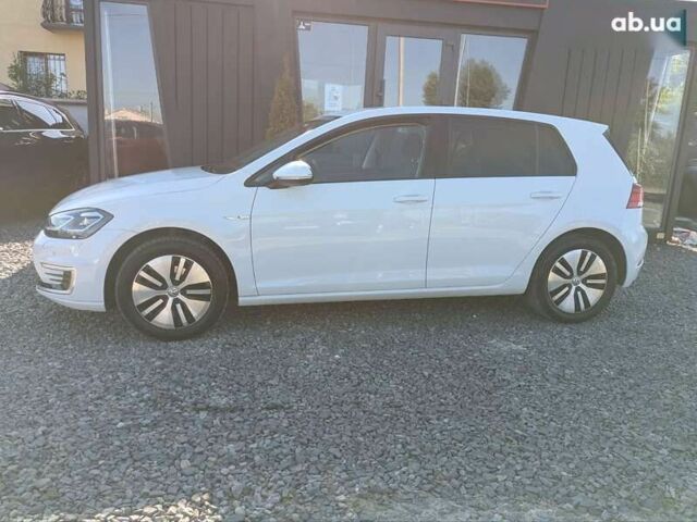 Белый Фольксваген e-Golf, объемом двигателя 0 л и пробегом 82 тыс. км за 13990 $, фото 4 на Automoto.ua
