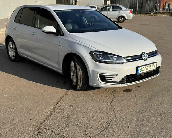 Білий Фольксваген e-Golf, об'ємом двигуна 0 л та пробігом 165 тис. км за 13000 $, фото 1 на Automoto.ua