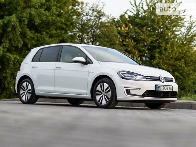 Білий Фольксваген e-Golf, об'ємом двигуна 0 л та пробігом 78 тис. км за 21800 $, фото 8 на Automoto.ua