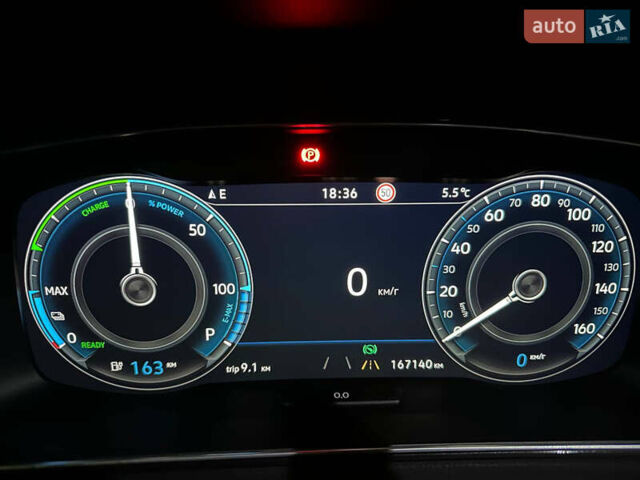 Белый Фольксваген e-Golf, объемом двигателя 0 л и пробегом 167 тыс. км за 13500 $, фото 6 на Automoto.ua