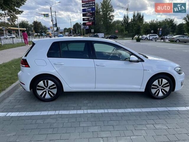 Білий Фольксваген e-Golf, об'ємом двигуна 0 л та пробігом 102 тис. км за 14200 $, фото 13 на Automoto.ua