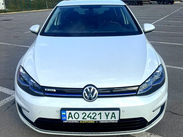 Белый Фольксваген e-Golf, объемом двигателя 0 л и пробегом 165 тыс. км за 12500 $, фото 5 на Automoto.ua