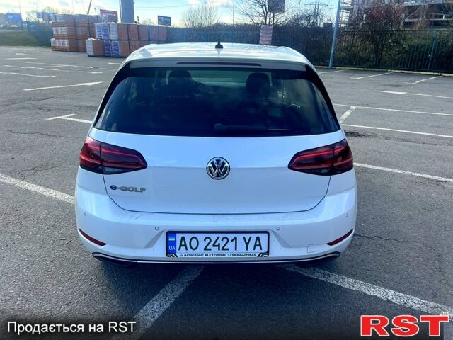 Белый Фольксваген e-Golf, объемом двигателя 0 л и пробегом 165 тыс. км за 12500 $, фото 3 на Automoto.ua