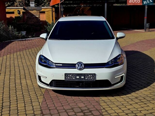 Білий Фольксваген e-Golf, об'ємом двигуна 0 л та пробігом 160 тис. км за 13850 $, фото 4 на Automoto.ua