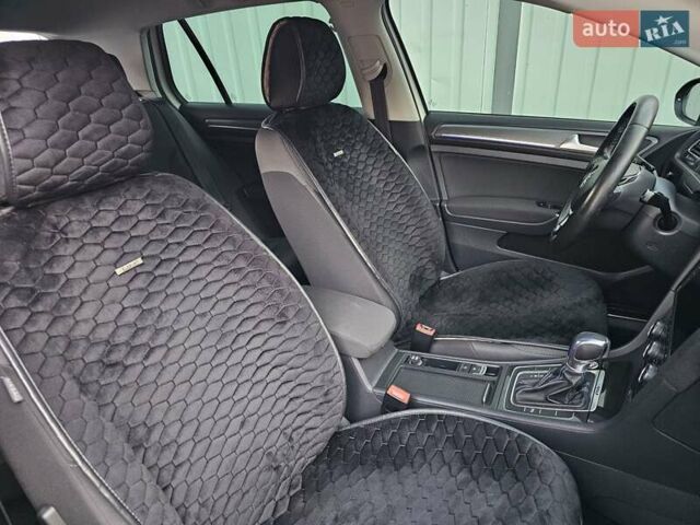 Білий Фольксваген e-Golf, об'ємом двигуна 0 л та пробігом 112 тис. км за 15950 $, фото 44 на Automoto.ua