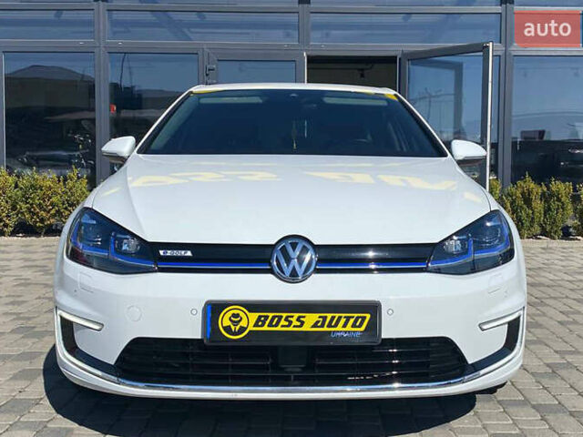 Белый Фольксваген e-Golf, объемом двигателя 0 л и пробегом 127 тыс. км за 15700 $, фото 1 на Automoto.ua