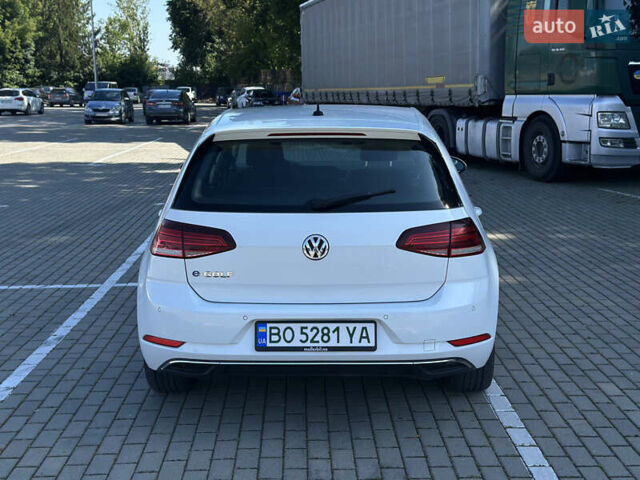 Белый Фольксваген e-Golf, объемом двигателя 0 л и пробегом 177 тыс. км за 10800 $, фото 6 на Automoto.ua