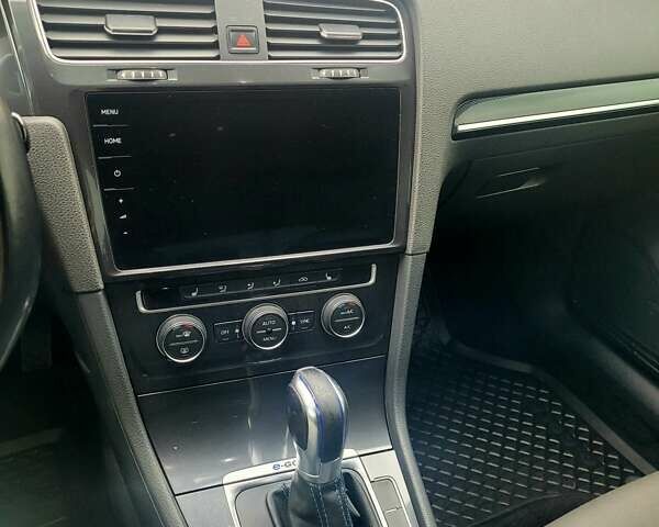 Білий Фольксваген e-Golf, об'ємом двигуна 0 л та пробігом 73 тис. км за 14500 $, фото 10 на Automoto.ua
