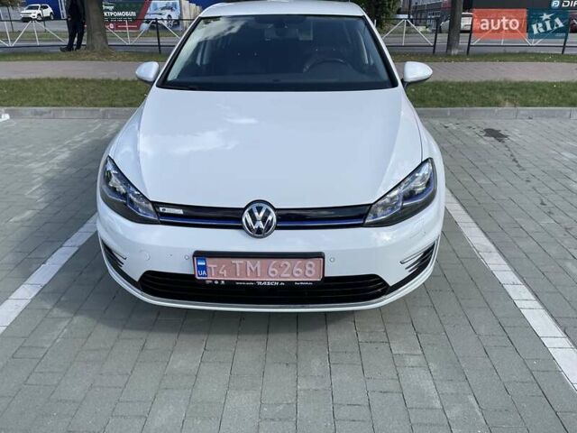 Білий Фольксваген e-Golf, об'ємом двигуна 0 л та пробігом 102 тис. км за 14200 $, фото 4 на Automoto.ua