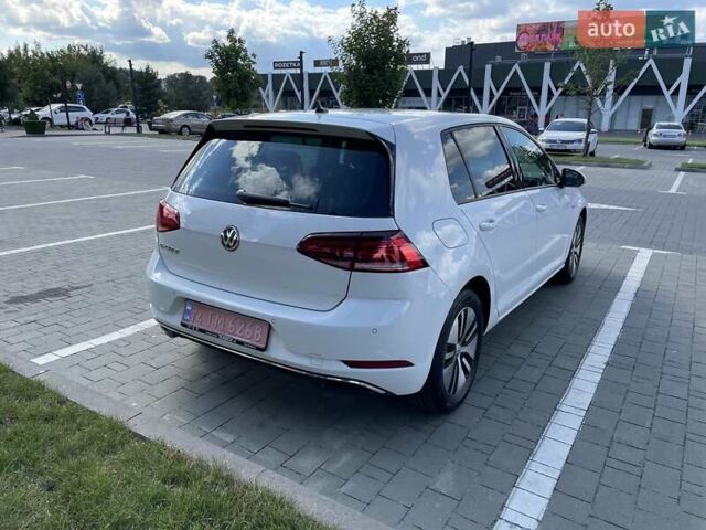 Білий Фольксваген e-Golf, об'ємом двигуна 0 л та пробігом 102 тис. км за 14200 $, фото 10 на Automoto.ua