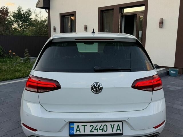 Білий Фольксваген e-Golf, об'ємом двигуна 0 л та пробігом 98 тис. км за 14000 $, фото 4 на Automoto.ua