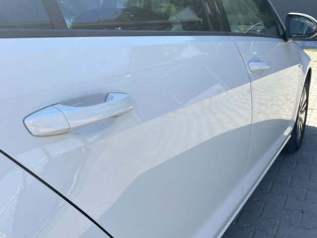 Білий Фольксваген e-Golf, об'ємом двигуна 0 л та пробігом 110 тис. км за 14300 $, фото 11 на Automoto.ua