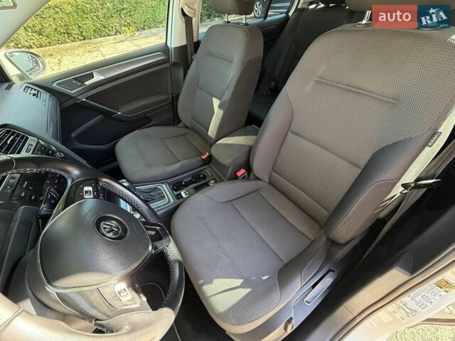 Білий Фольксваген e-Golf, об'ємом двигуна 0 л та пробігом 77 тис. км за 12999 $, фото 22 на Automoto.ua