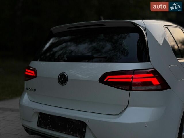 Білий Фольксваген e-Golf, об'ємом двигуна 0 л та пробігом 103 тис. км за 13999 $, фото 47 на Automoto.ua