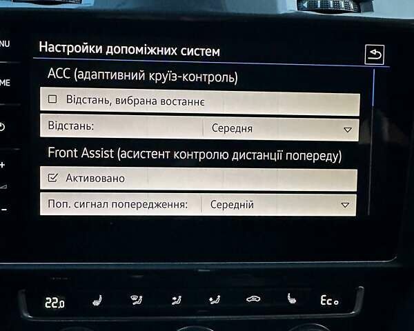 Белый Фольксваген e-Golf, объемом двигателя 0 л и пробегом 83 тыс. км за 16850 $, фото 27 на Automoto.ua