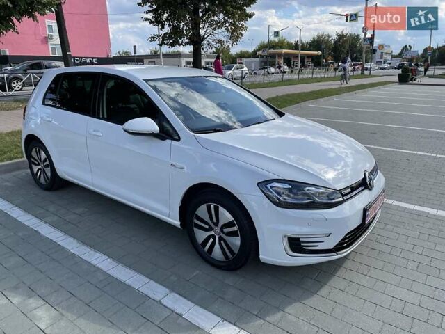 Білий Фольксваген e-Golf, об'ємом двигуна 0 л та пробігом 102 тис. км за 14200 $, фото 6 на Automoto.ua