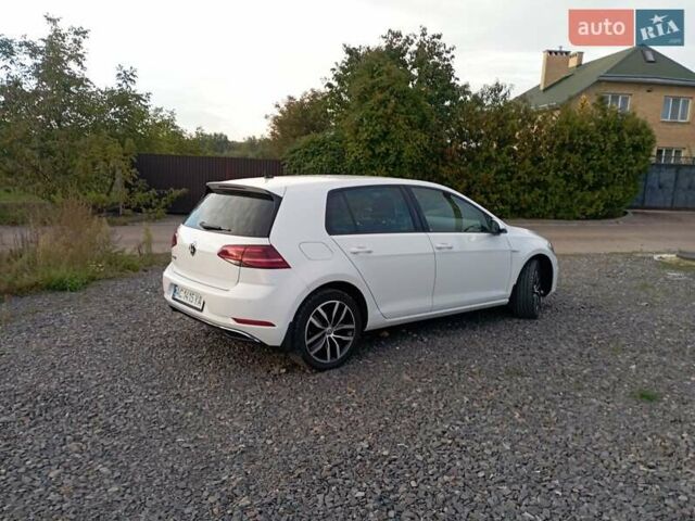 Білий Фольксваген e-Golf, об'ємом двигуна 0 л та пробігом 132 тис. км за 13000 $, фото 5 на Automoto.ua