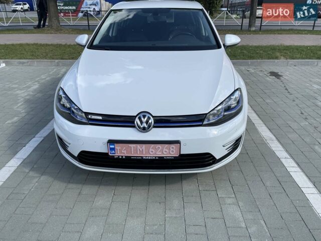 Белый Фольксваген e-Golf, объемом двигателя 0 л и пробегом 118 тыс. км за 14200 $, фото 4 на Automoto.ua