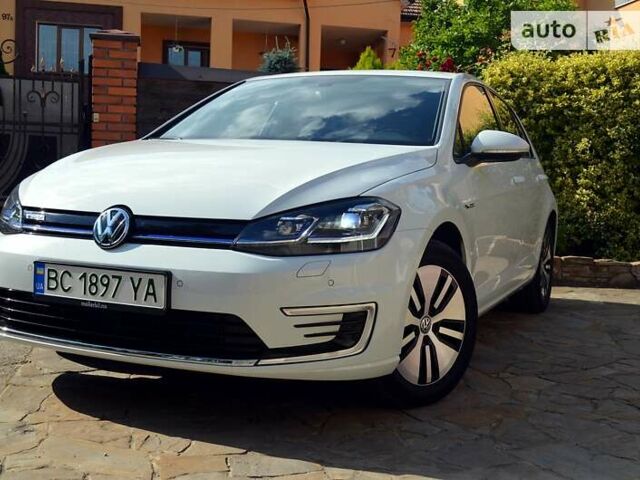 Білий Фольксваген e-Golf, об'ємом двигуна 0 л та пробігом 43 тис. км за 19995 $, фото 17 на Automoto.ua