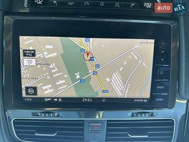 Білий Фольксваген e-Golf, об'ємом двигуна 0 л та пробігом 126 тис. км за 11900 $, фото 40 на Automoto.ua