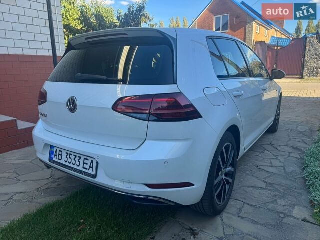 Белый Фольксваген e-Golf, объемом двигателя 0 л и пробегом 85 тыс. км за 15500 $, фото 10 на Automoto.ua