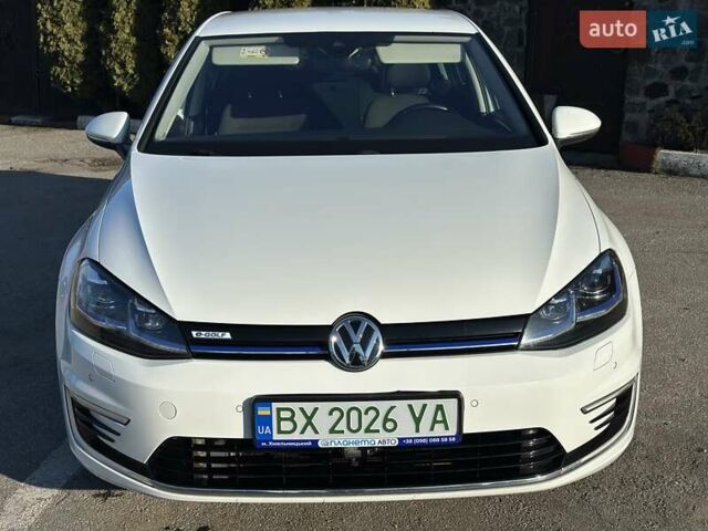 Білий Фольксваген e-Golf, об'ємом двигуна 0 л та пробігом 126 тис. км за 11900 $, фото 5 на Automoto.ua