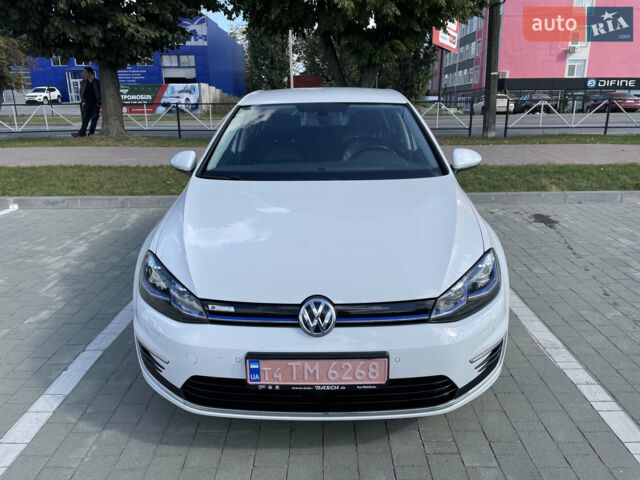 Белый Фольксваген e-Golf, объемом двигателя 0 л и пробегом 118 тыс. км за 14200 $, фото 5 на Automoto.ua