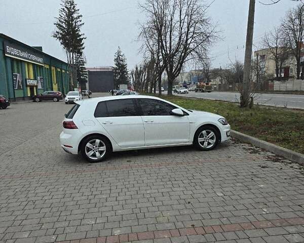 Білий Фольксваген e-Golf, об'ємом двигуна 0 л та пробігом 138 тис. км за 13900 $, фото 3 на Automoto.ua