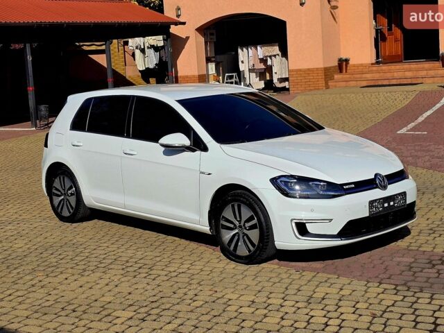 Білий Фольксваген e-Golf, об'ємом двигуна 0 л та пробігом 160 тис. км за 13850 $, фото 35 на Automoto.ua