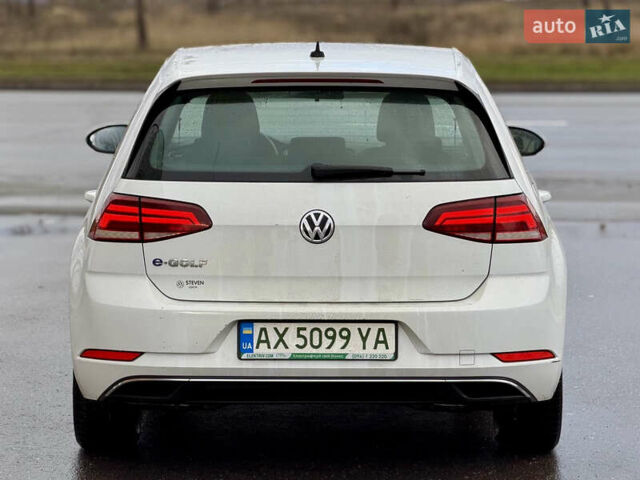 Білий Фольксваген e-Golf, об'ємом двигуна 0 л та пробігом 90 тис. км за 12950 $, фото 7 на Automoto.ua