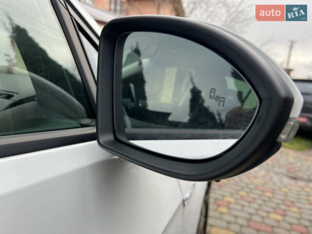 Белый Фольксваген e-Golf, объемом двигателя 0 л и пробегом 137 тыс. км за 12999 $, фото 28 на Automoto.ua