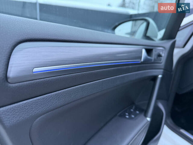Білий Фольксваген e-Golf, об'ємом двигуна 0 л та пробігом 127 тис. км за 14900 $, фото 106 на Automoto.ua