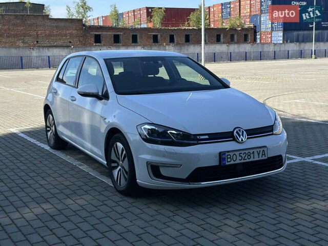 Белый Фольксваген e-Golf, объемом двигателя 0 л и пробегом 177 тыс. км за 10800 $, фото 2 на Automoto.ua
