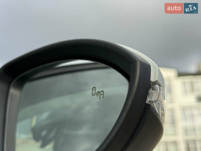 Белый Фольксваген e-Golf, объемом двигателя 0 л и пробегом 84 тыс. км за 14200 $, фото 20 на Automoto.ua