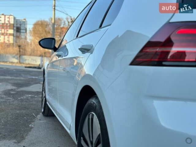 Білий Фольксваген e-Golf, об'ємом двигуна 0 л та пробігом 71 тис. км за 12500 $, фото 21 на Automoto.ua