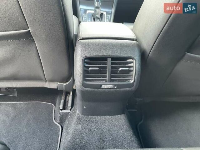 Білий Фольксваген e-Golf, об'ємом двигуна 0 л та пробігом 102 тис. км за 14200 $, фото 32 на Automoto.ua