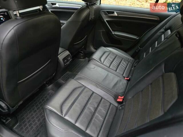 Белый Фольксваген e-Golf, объемом двигателя 0 л и пробегом 81 тыс. км за 14950 $, фото 16 на Automoto.ua