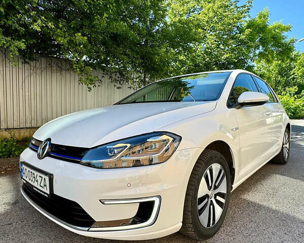 Білий Фольксваген e-Golf, об'ємом двигуна 0 л та пробігом 137 тис. км за 17256 $, фото 8 на Automoto.ua