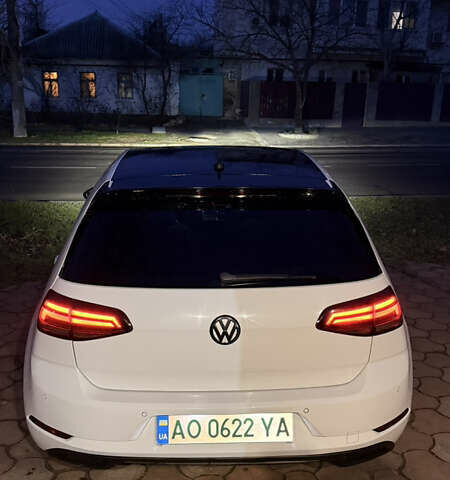 Білий Фольксваген e-Golf, об'ємом двигуна 0 л та пробігом 110 тис. км за 13500 $, фото 5 на Automoto.ua