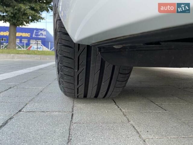 Білий Фольксваген e-Golf, об'ємом двигуна 0 л та пробігом 102 тис. км за 14200 $, фото 22 на Automoto.ua