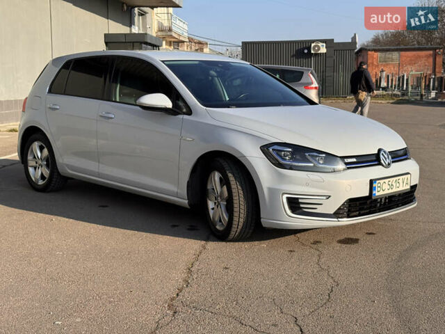 Белый Фольксваген e-Golf, объемом двигателя 0 л и пробегом 165 тыс. км за 13500 $, фото 9 на Automoto.ua